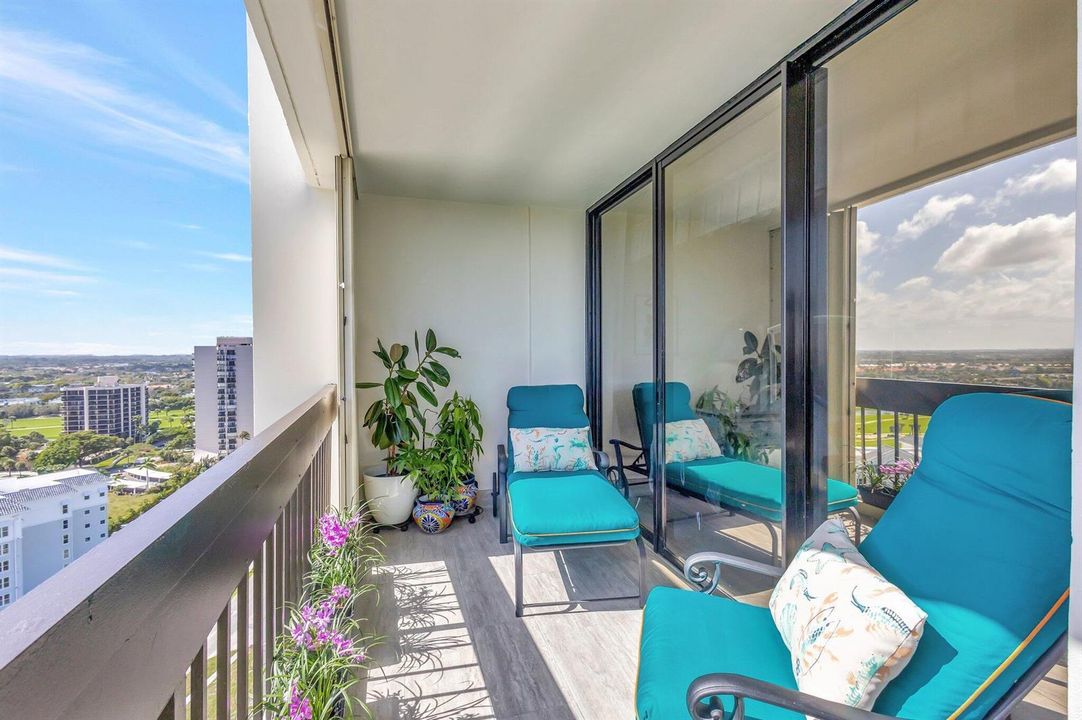 BALCONY