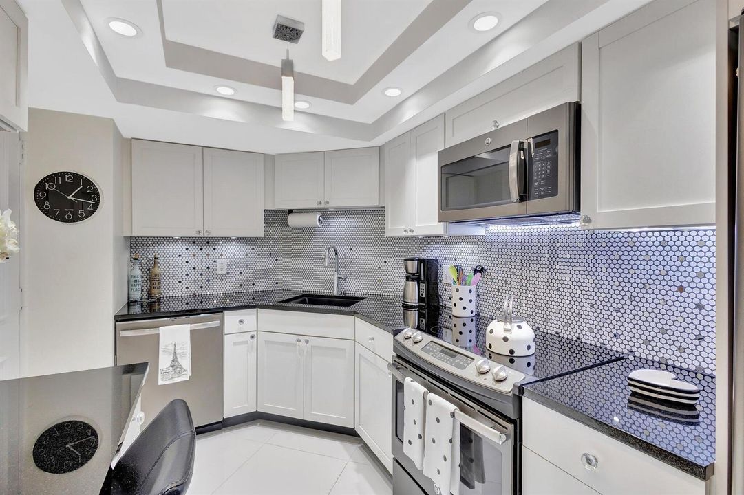 QUART COUNTERTOP