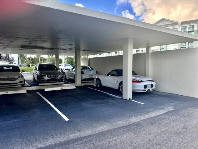 1 CARPORT + 1 OPEN