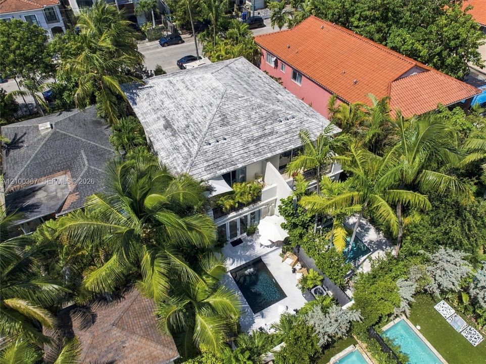 На продажу: $1,995,000 (3 спален, 2 ванн, 2406 Квадратных фут)