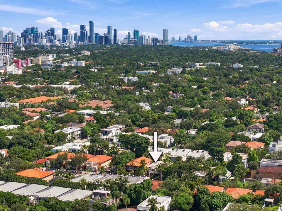 На продажу: $1,995,000 (3 спален, 2 ванн, 2406 Квадратных фут)