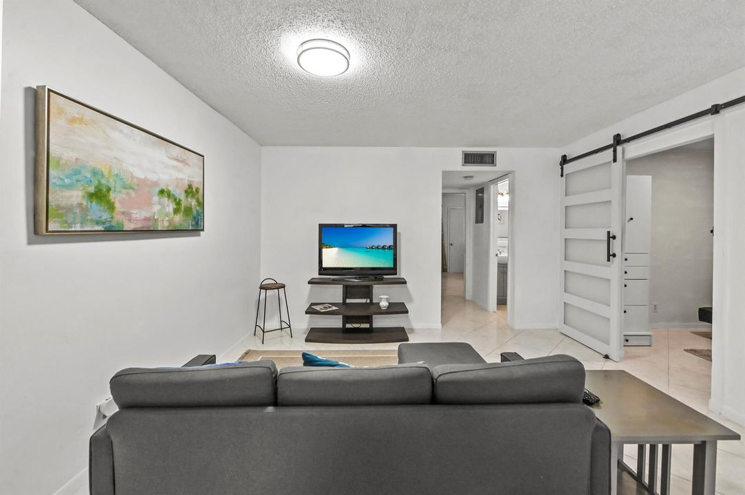 11 Living room 05