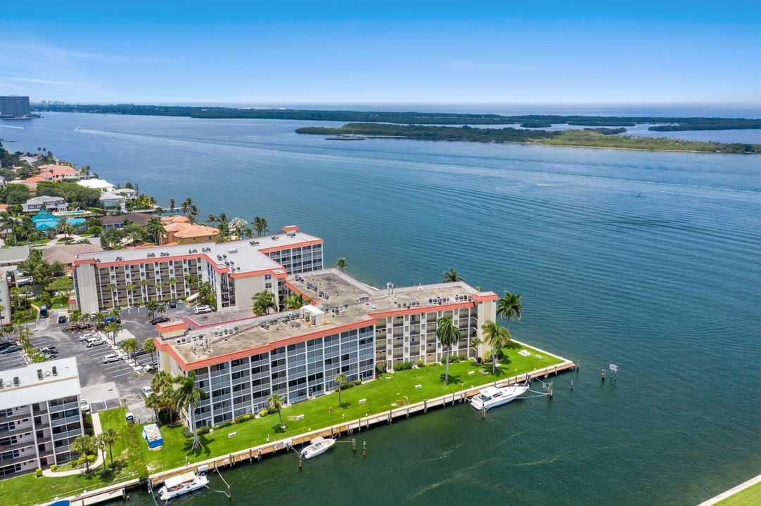012-100ParadiseHarbourBoulevard-NorthPal