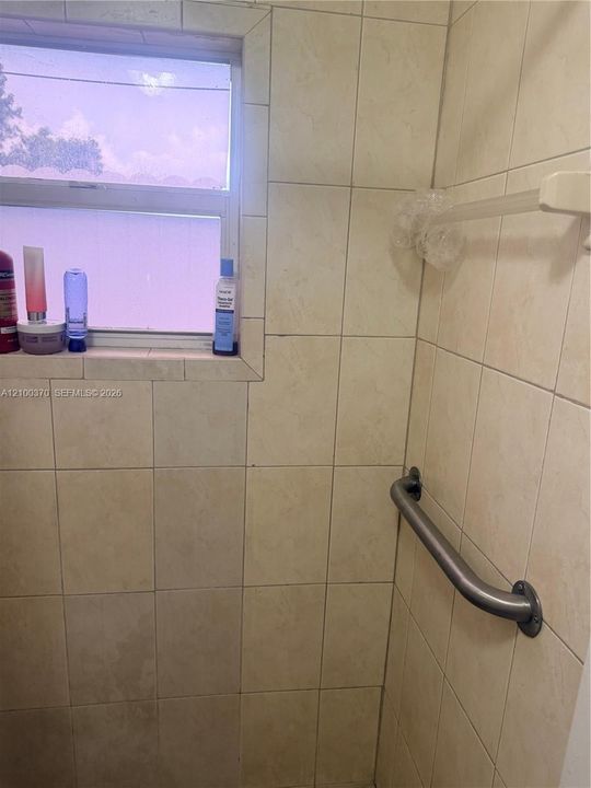 En Renta: $1,450 (1 camas, 1 baños, 2668 Pies cuadrados)