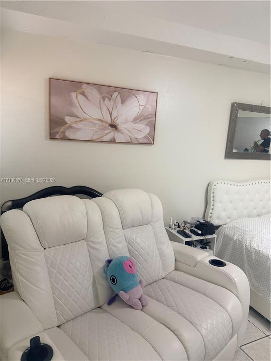 En Renta: $1,450 (1 camas, 1 baños, 2668 Pies cuadrados)