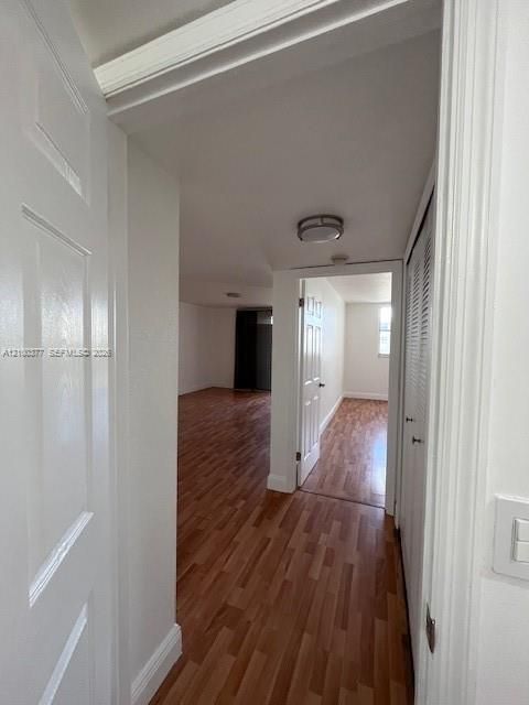 В аренду: $2,000 (1 спален, 1 ванн, 810 Квадратных фут)