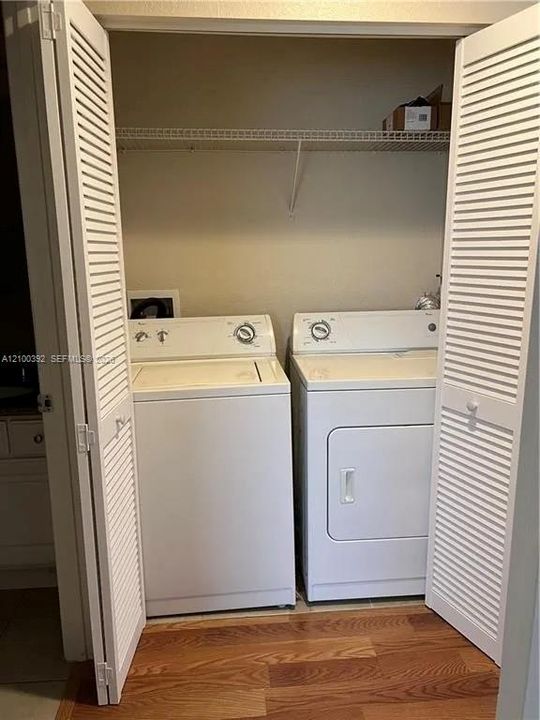В аренду: $2,000 (2 спален, 2 ванн, 906 Квадратных фут)