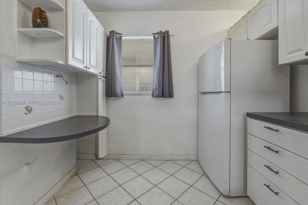 В аренду: $1,600 (1 спален, 1 ванн, 830 Квадратных фут)
