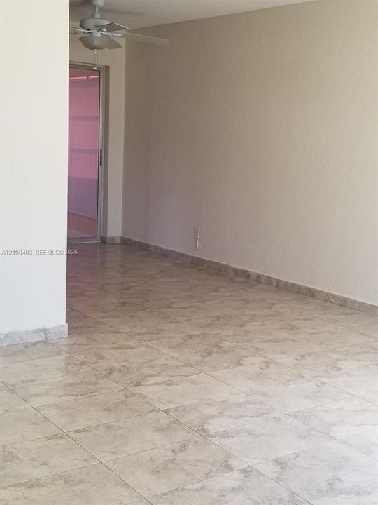 В аренду: $3,350 (3 спален, 2 ванн, 1342 Квадратных фут)