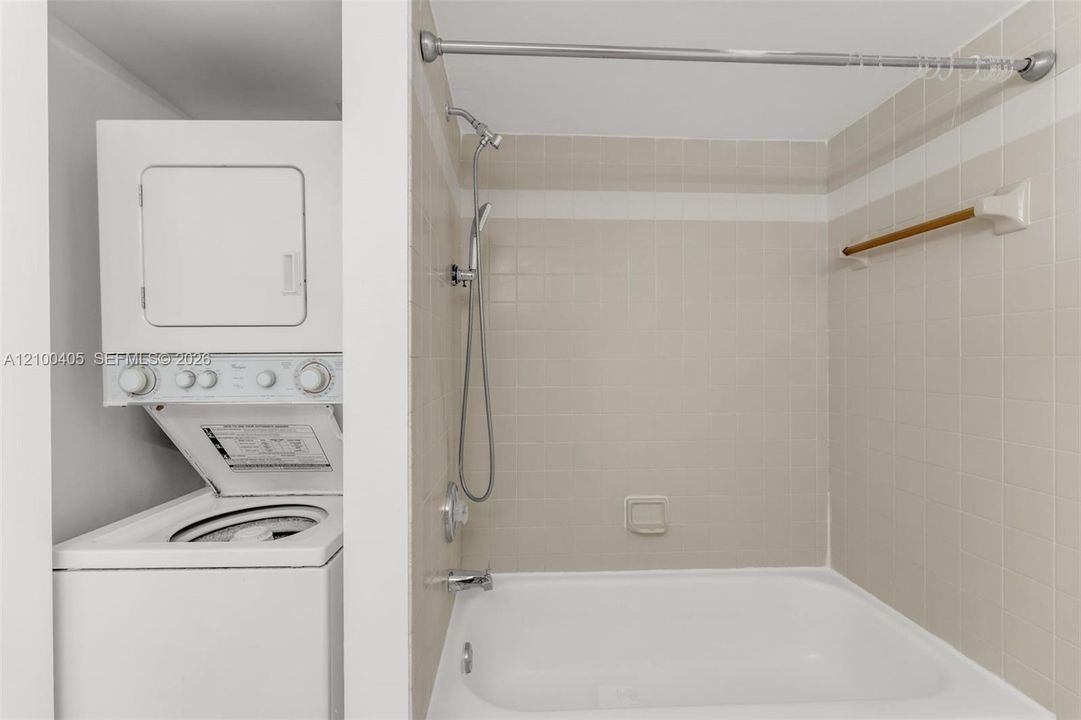 В аренду: $2,650 (2 спален, 2 ванн, 1128 Квадратных фут)