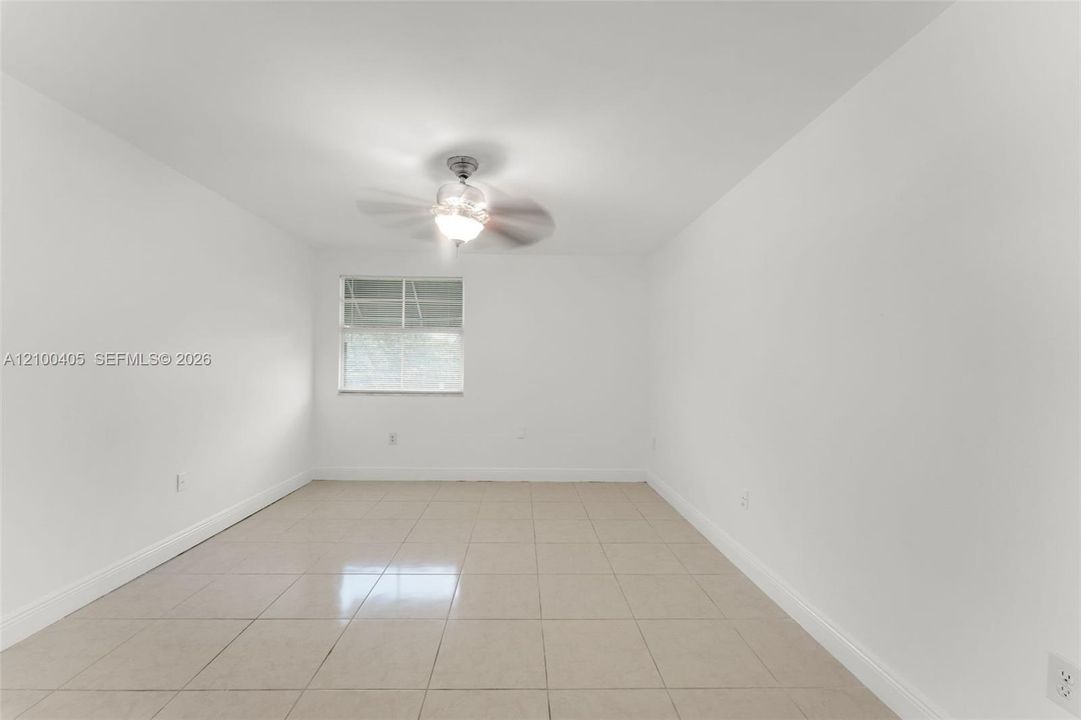 В аренду: $2,650 (2 спален, 2 ванн, 1128 Квадратных фут)