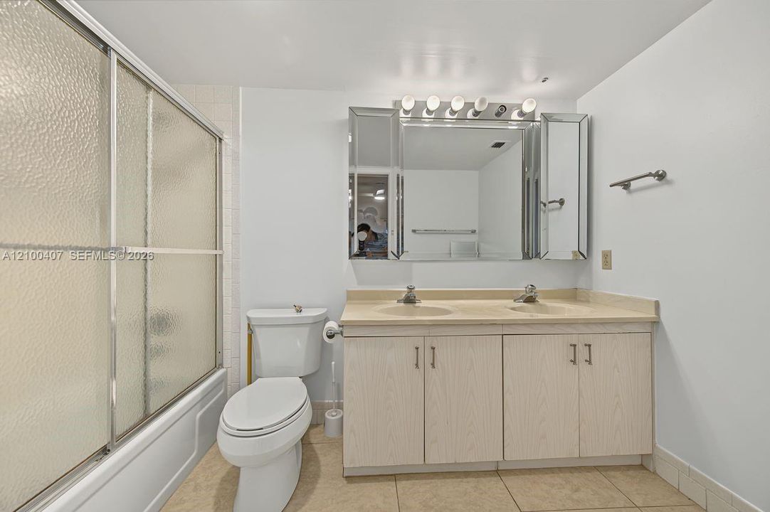 Master Bath