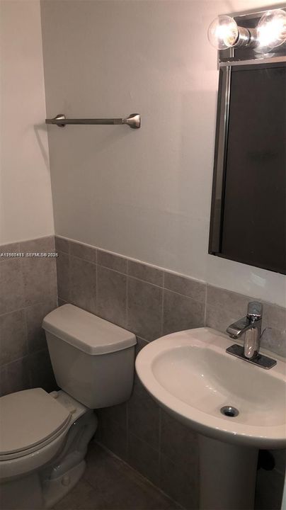 В аренду: $1,875 (2 спален, 2 ванн, 793 Квадратных фут)