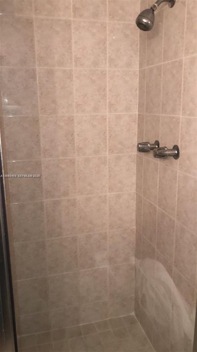 В аренду: $1,875 (2 спален, 2 ванн, 793 Квадратных фут)
