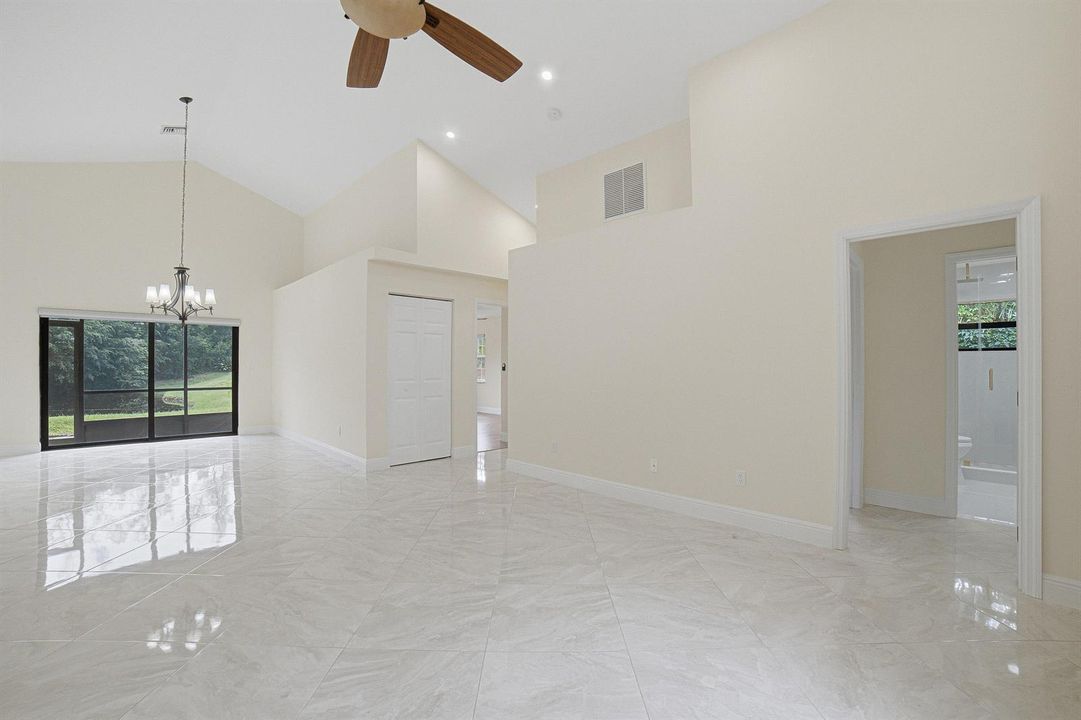 17-Livingroom-B