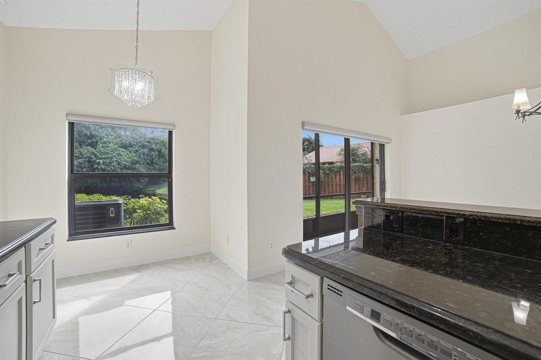 25-Kitchen-View
