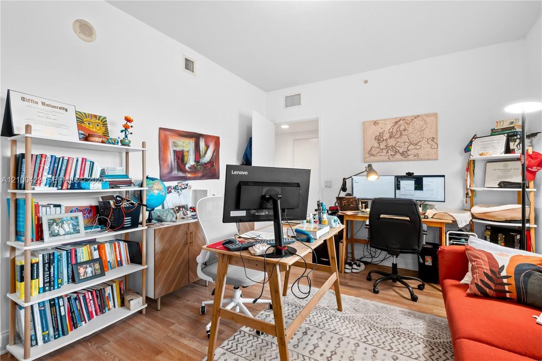 En Venta: $360,000 (2 camas, 2 baños, 1603 Pies cuadrados)