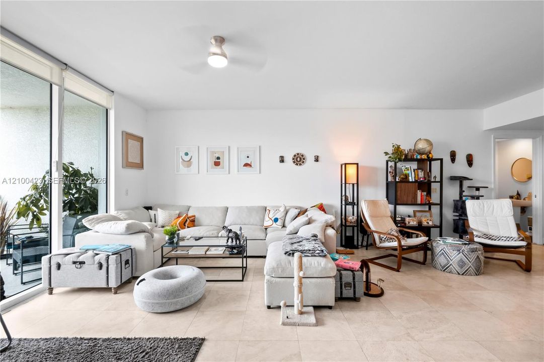 En Venta: $360,000 (2 camas, 2 baños, 1603 Pies cuadrados)