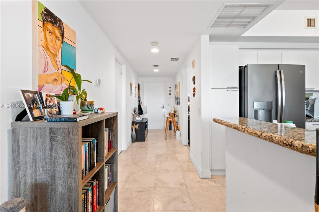 En Venta: $360,000 (2 camas, 2 baños, 1603 Pies cuadrados)