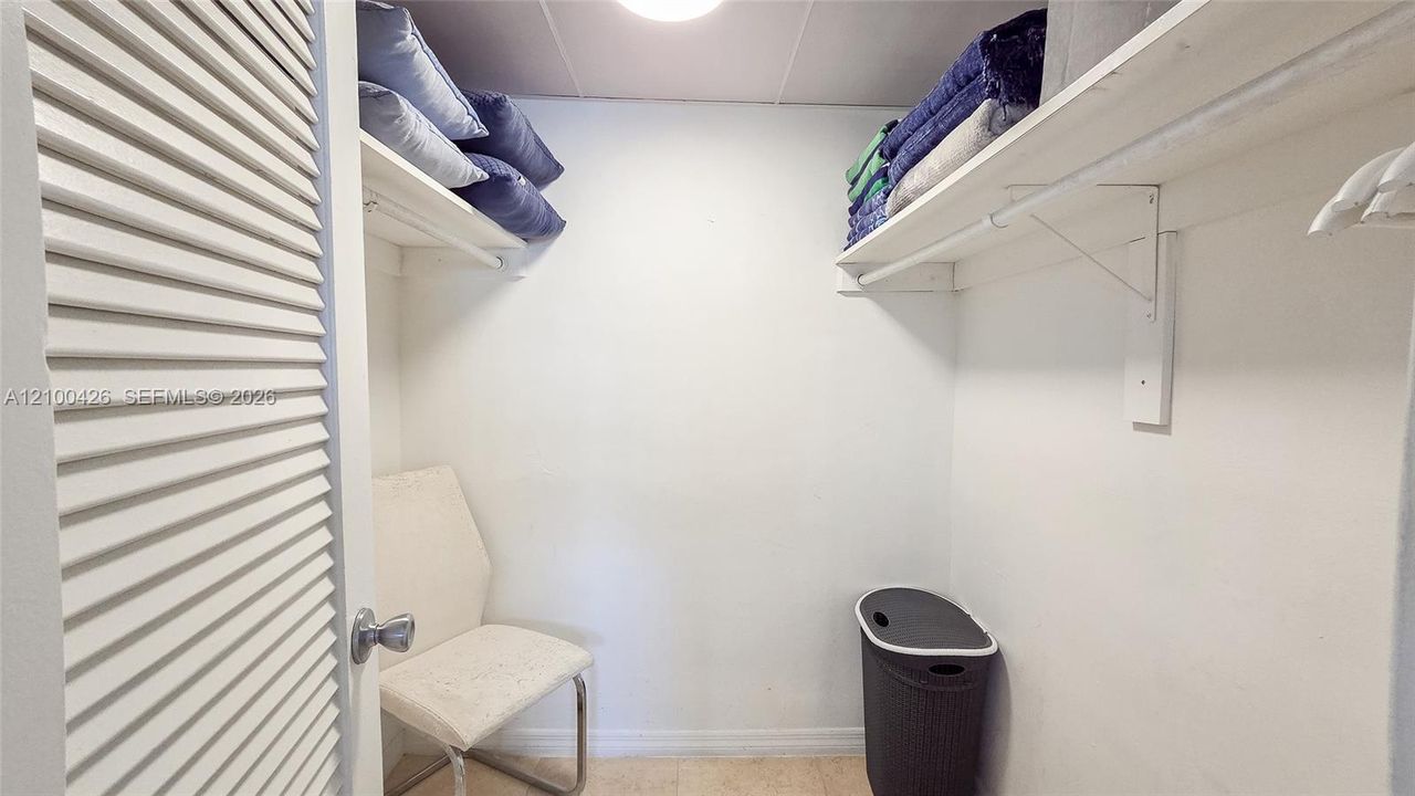 For Sale: $615,000 (2 beds, 2 baths, 1176 Square Feet)