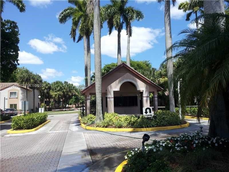 For Rent: $2,400 (2 beds, 2 baths, 1224 Square Feet)