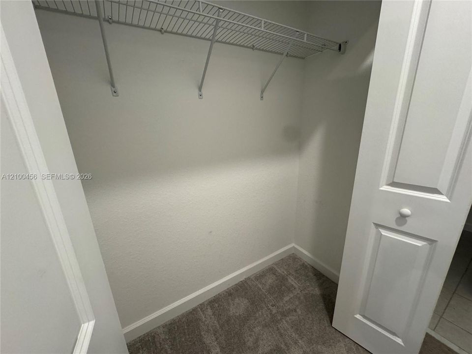 En Renta: $3,750 (4 camas, 3 baños, 1888 Pies cuadrados)
