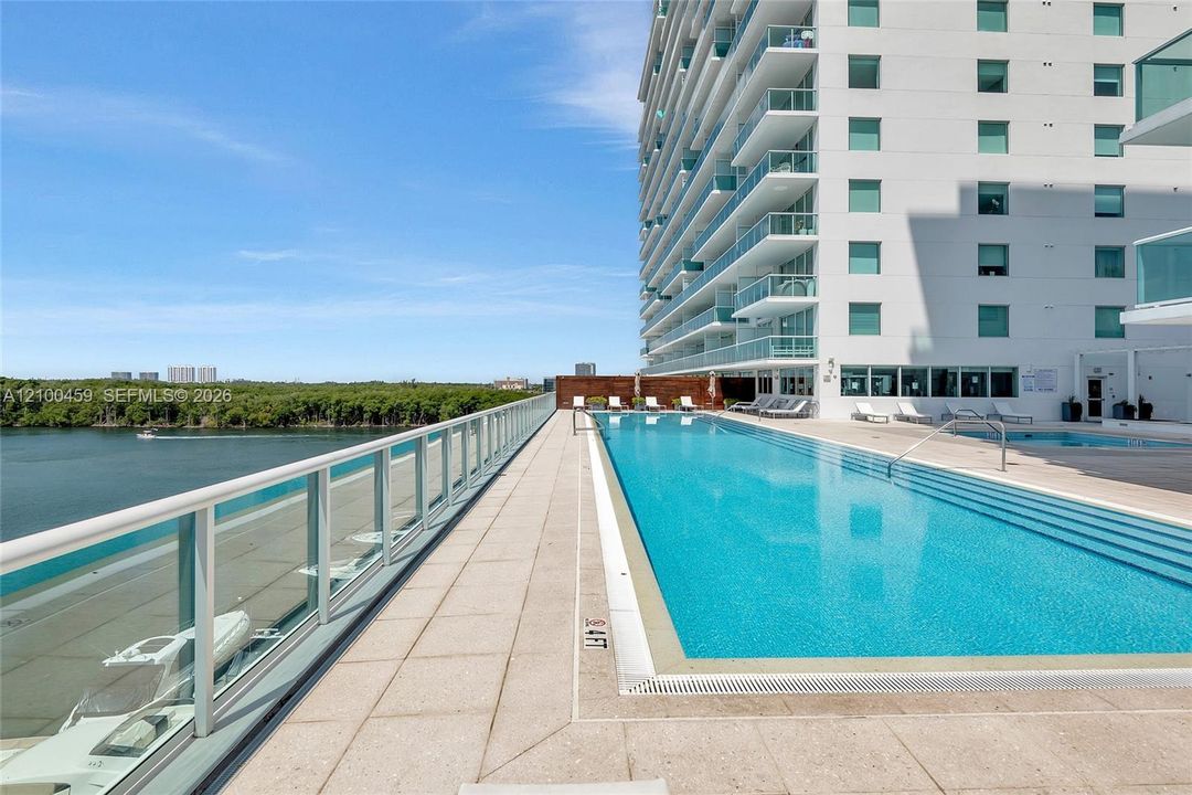 В аренду: $5,900 (2 спален, 3 ванн, 1732 Квадратных фут)