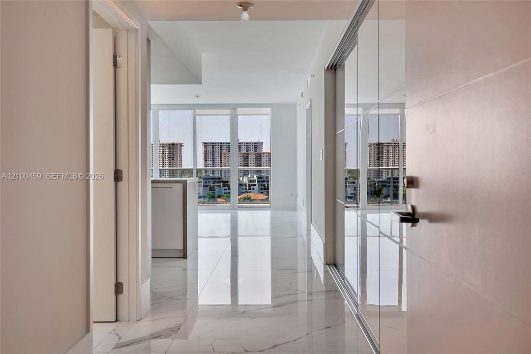 В аренду: $5,900 (2 спален, 3 ванн, 1732 Квадратных фут)
