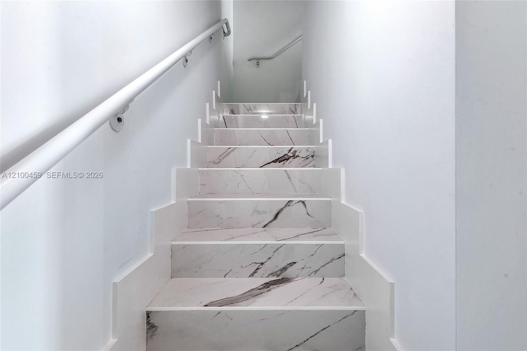 В аренду: $5,900 (2 спален, 3 ванн, 1732 Квадратных фут)