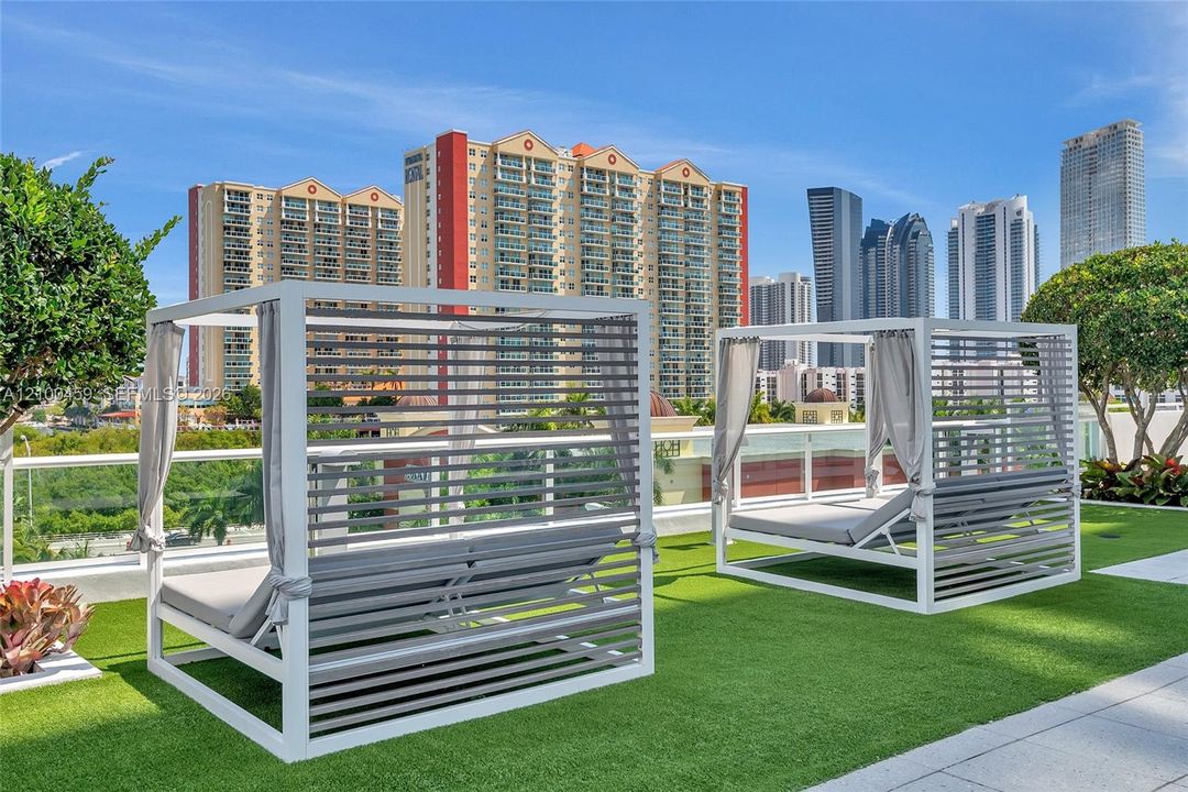 В аренду: $5,900 (2 спален, 3 ванн, 1732 Квадратных фут)