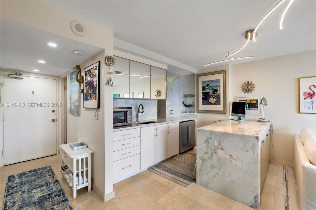 For Sale: $495,000 (0 beds, 1 baths, 418 Square Feet)