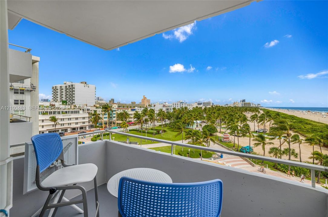 For Sale: $495,000 (0 beds, 1 baths, 418 Square Feet)
