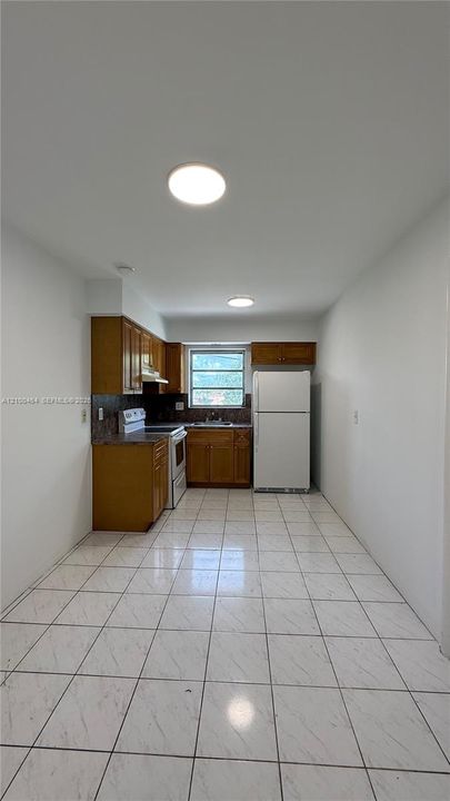 В аренду: $2,150 (2 спален, 1 ванн, 858 Квадратных фут)