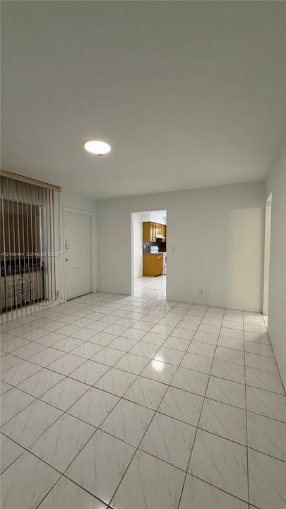 В аренду: $2,150 (2 спален, 1 ванн, 858 Квадратных фут)