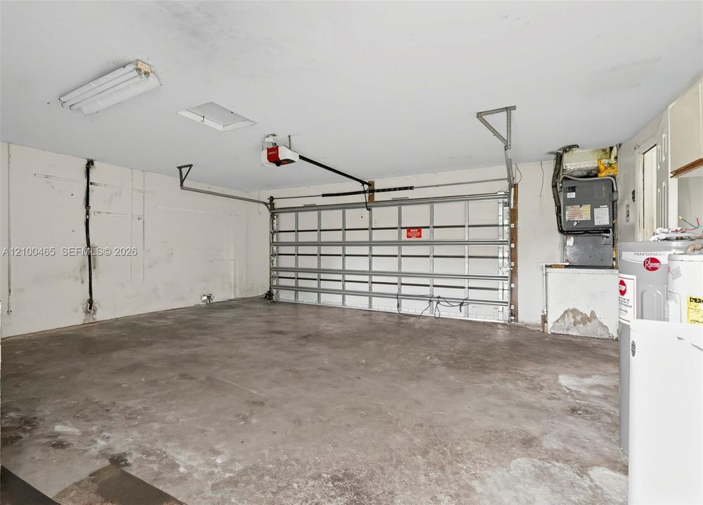 For Sale: $600,000 (3 beds, 2 baths, 1519 Square Feet)