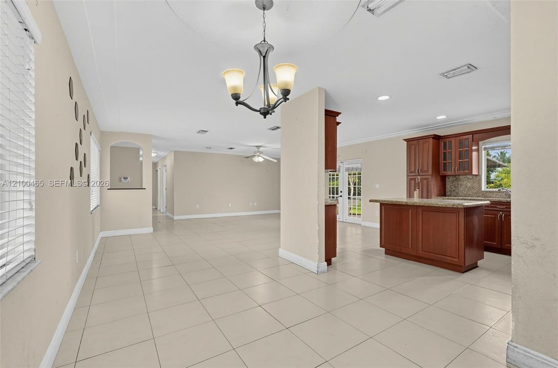 For Sale: $600,000 (3 beds, 2 baths, 1519 Square Feet)