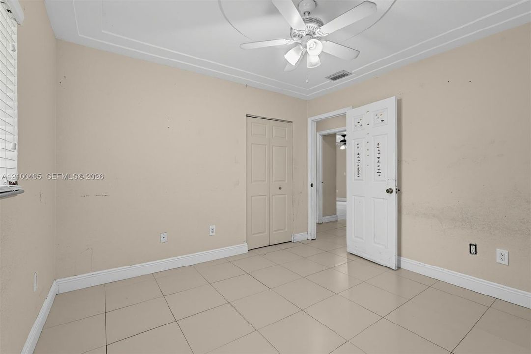 For Sale: $600,000 (3 beds, 2 baths, 1519 Square Feet)