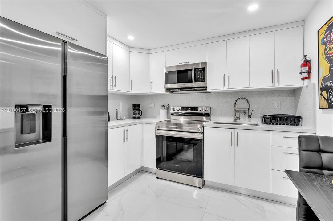 For Rent: $2,000 (2 beds, 1 baths, 500 Square Feet)