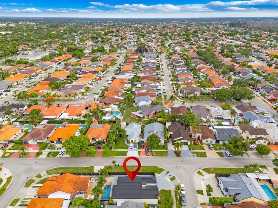На продажу: $889,000 (3 спален, 2 ванн, 1882 Квадратных фут)