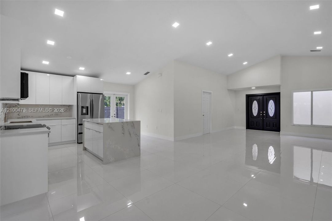 Kitchen/Living/Dining
