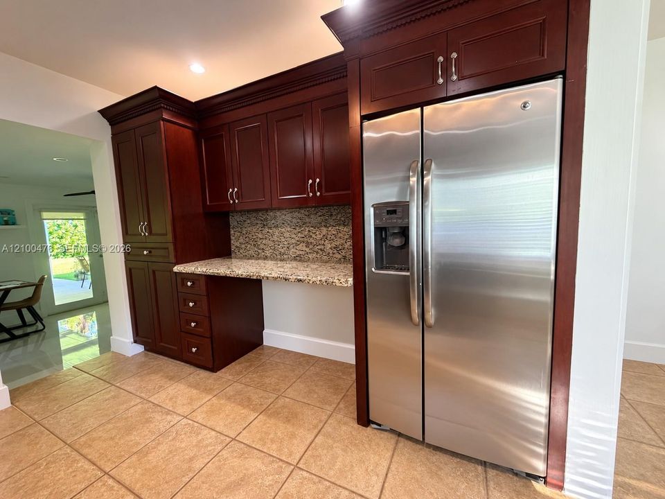 En Venta: $1,575,000 (3 camas, 2 baños, 1920 Pies cuadrados)