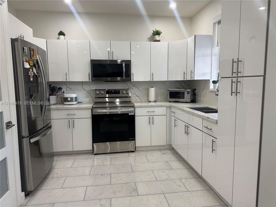 В аренду: $2,900 (3 спален, 2 ванн, 1540 Квадратных фут)
