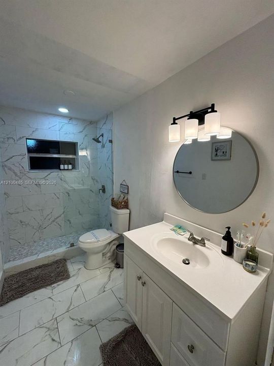 En Renta: $3,999 (3 camas, 2 baños, 1404 Pies cuadrados)
