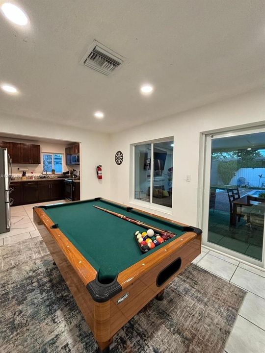 En Renta: $3,999 (3 camas, 2 baños, 1404 Pies cuadrados)