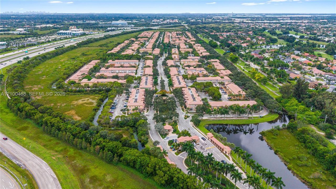 На продажу: $429,000 (3 спален, 3 ванн, 1817 Квадратных фут)