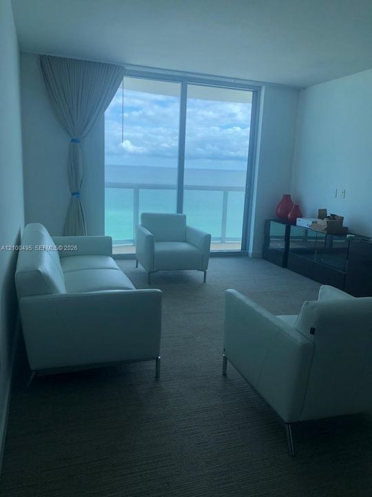 En Venta: $890,000 (2 camas, 2 baños, 1201 Pies cuadrados)