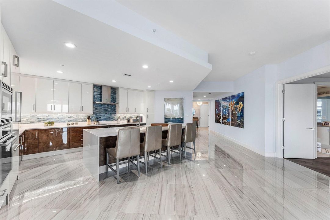 010-2700DonaldRossRoad-503-PalmBeachGard
