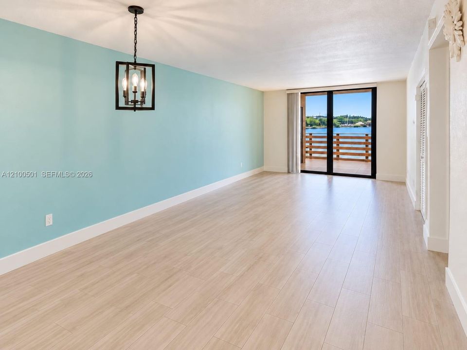 En Venta: $265,000 (2 camas, 2 baños, 1180 Pies cuadrados)