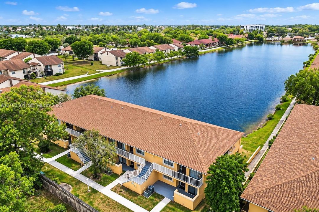 En Venta: $265,000 (2 camas, 2 baños, 1180 Pies cuadrados)