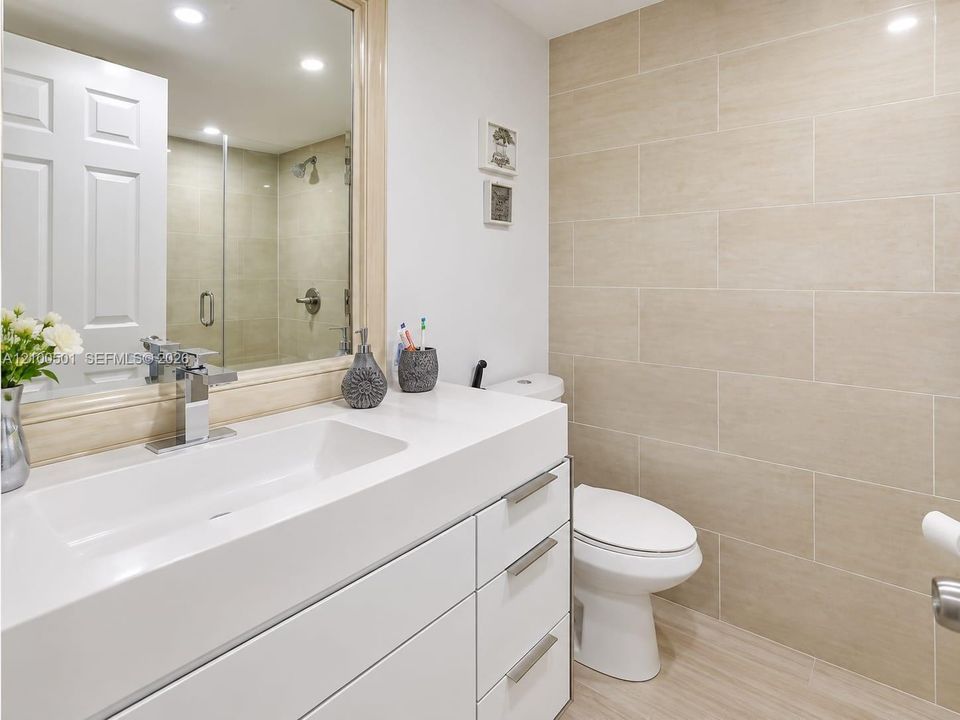 En Venta: $265,000 (2 camas, 2 baños, 1180 Pies cuadrados)